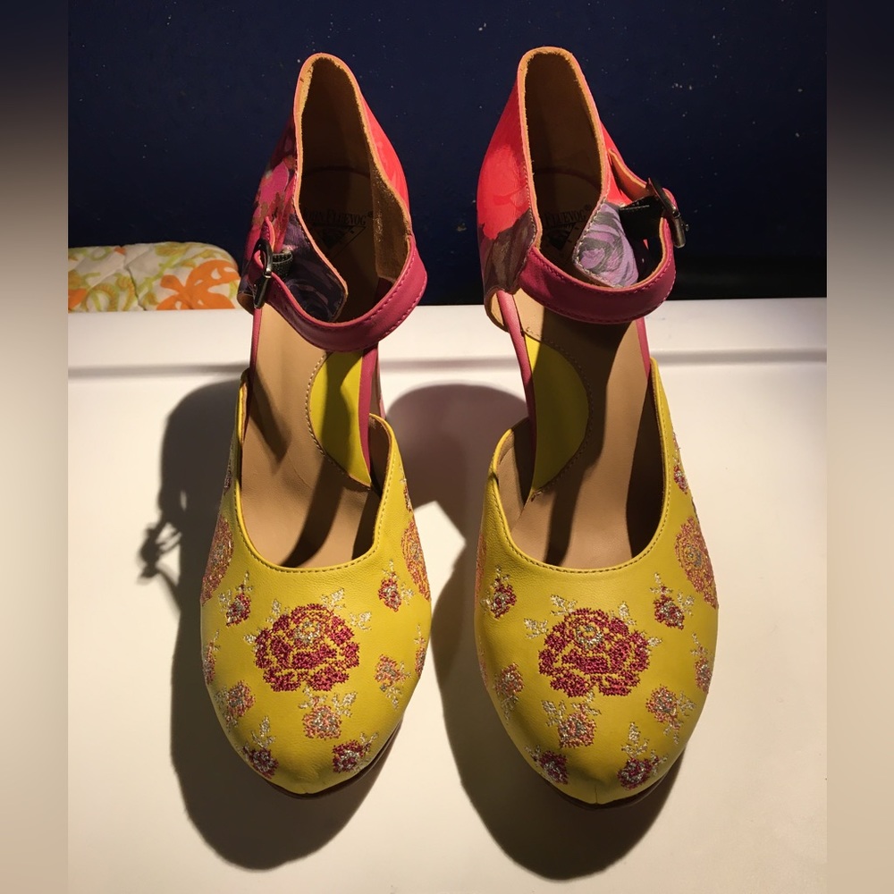 Fluevog Flora size 8.5